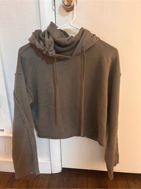 ALO Yoga Olive Green Cropped Drawstring Hoodie